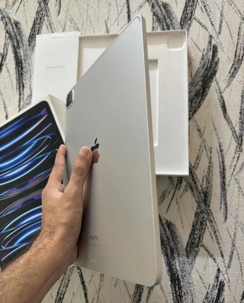 iPad Pro 12.9 polegadas Cor Silver + Magic Keyboard + Pencil 2 na promoção  - Foto 5