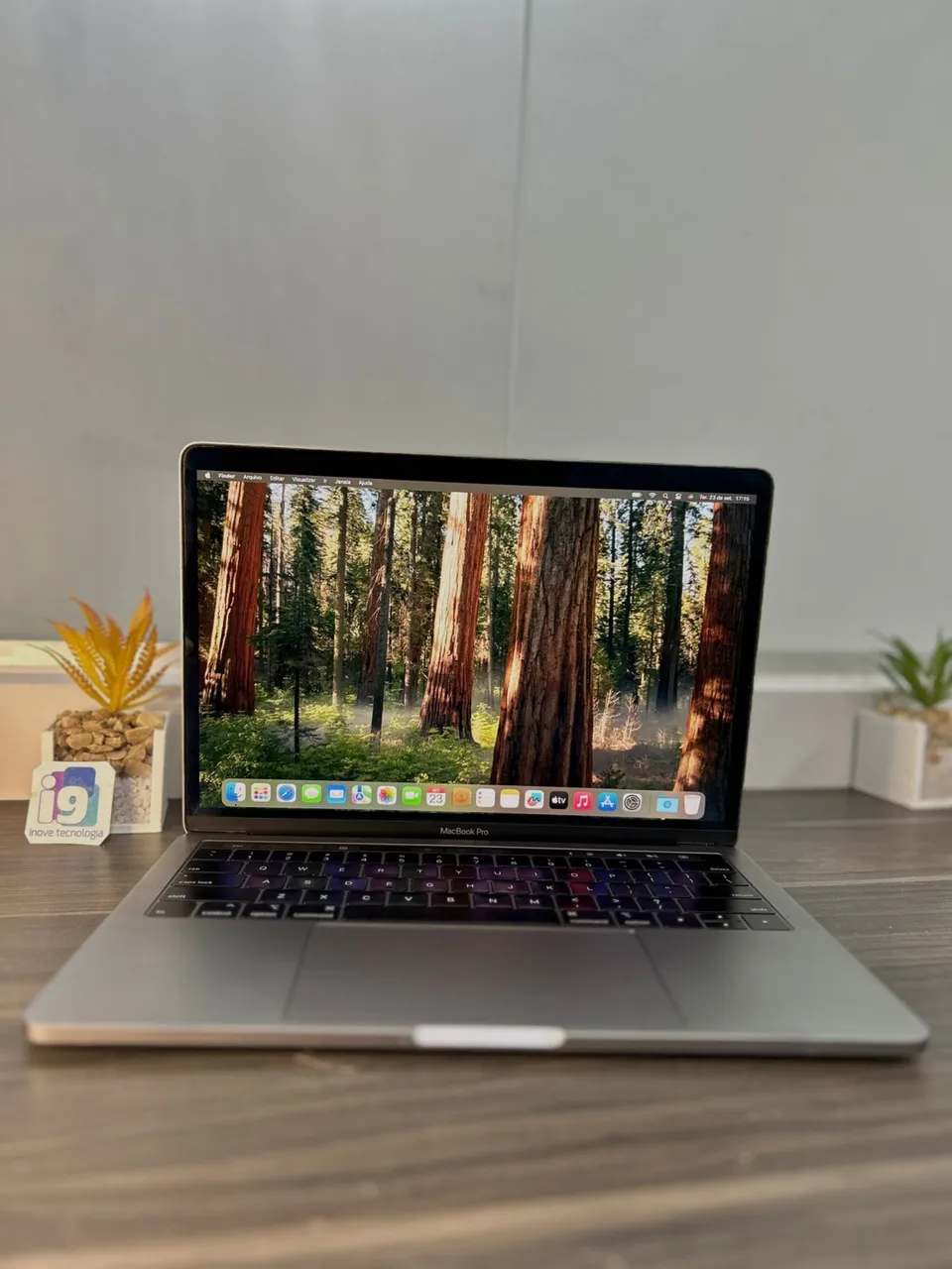 macbook pro 2019 i5