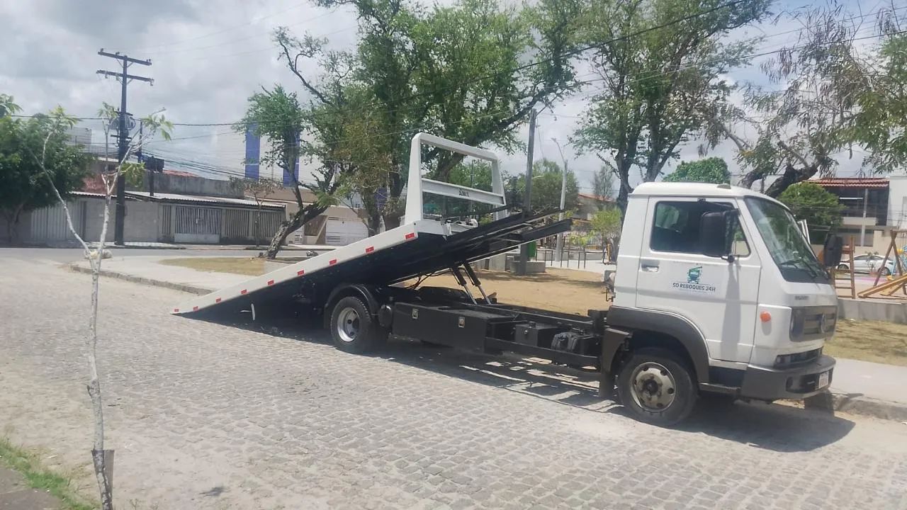 Plataforma engetruk com aza 