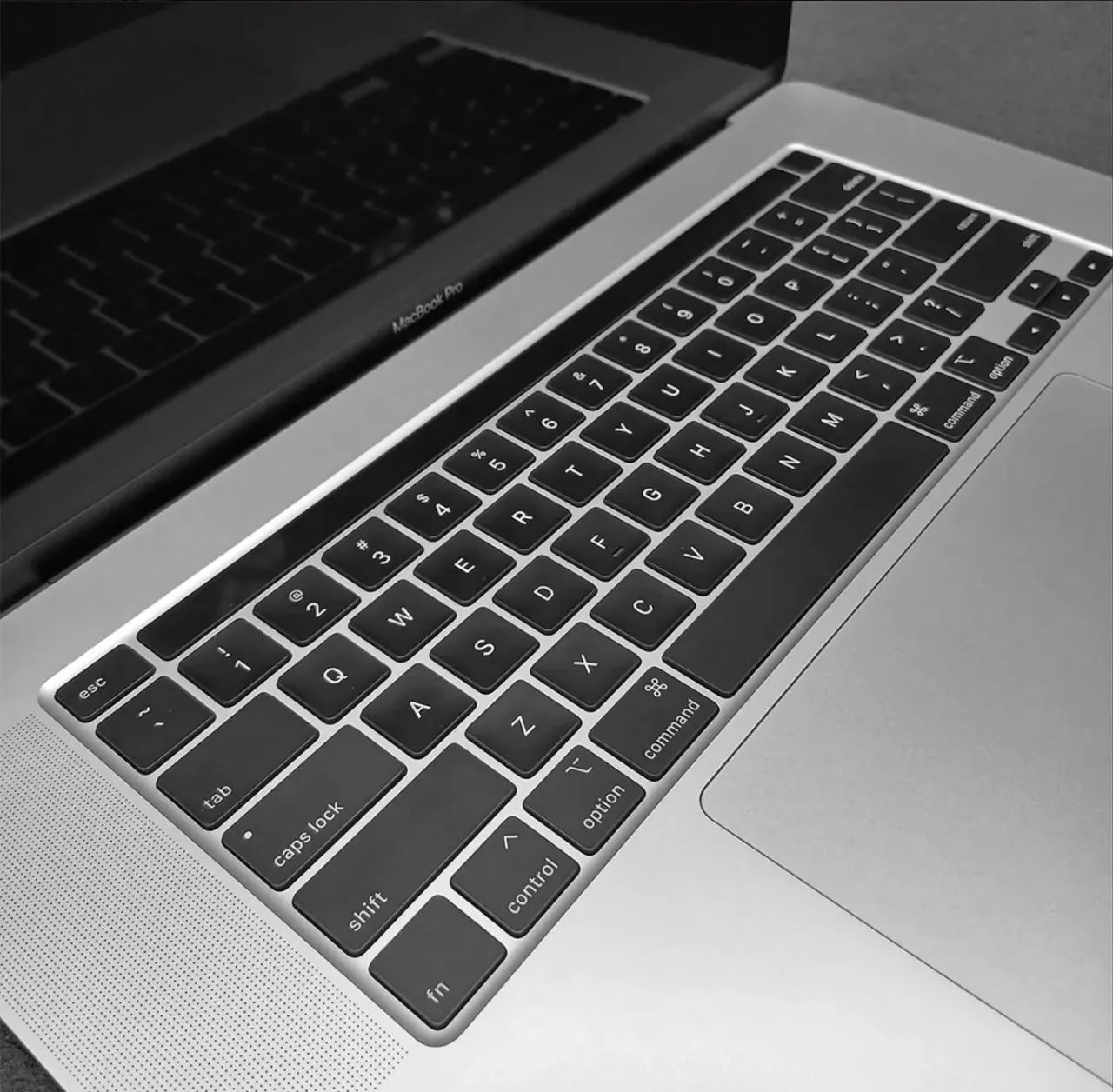 MACBOOK PRO i9 8-CORE 1TB - Notebooks - Centro, Belo Horizonte