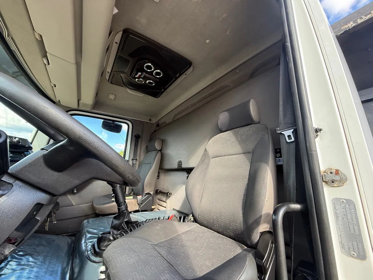 Caminhão VW Constellation 24.280 6x2 Caçamba - Foto 13