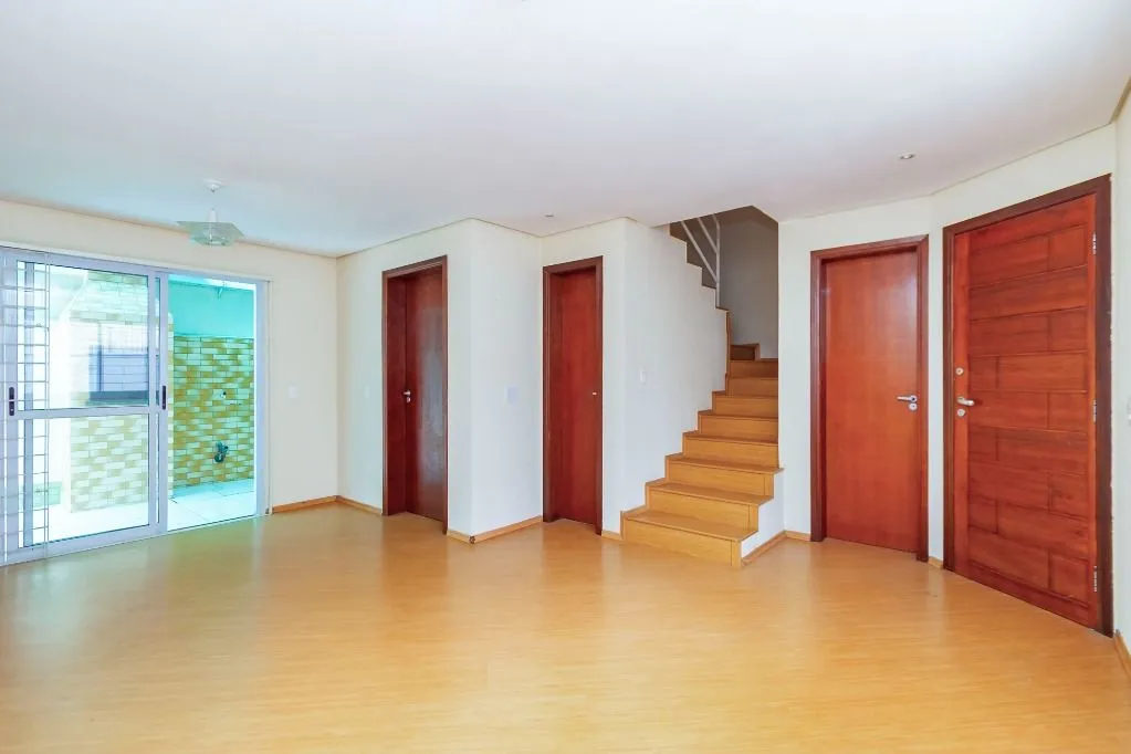 Sobrado com 3 dormitórios para alugar, 127 m² por R$ 3.550/mês - Boqueirão - Curitiba/PR