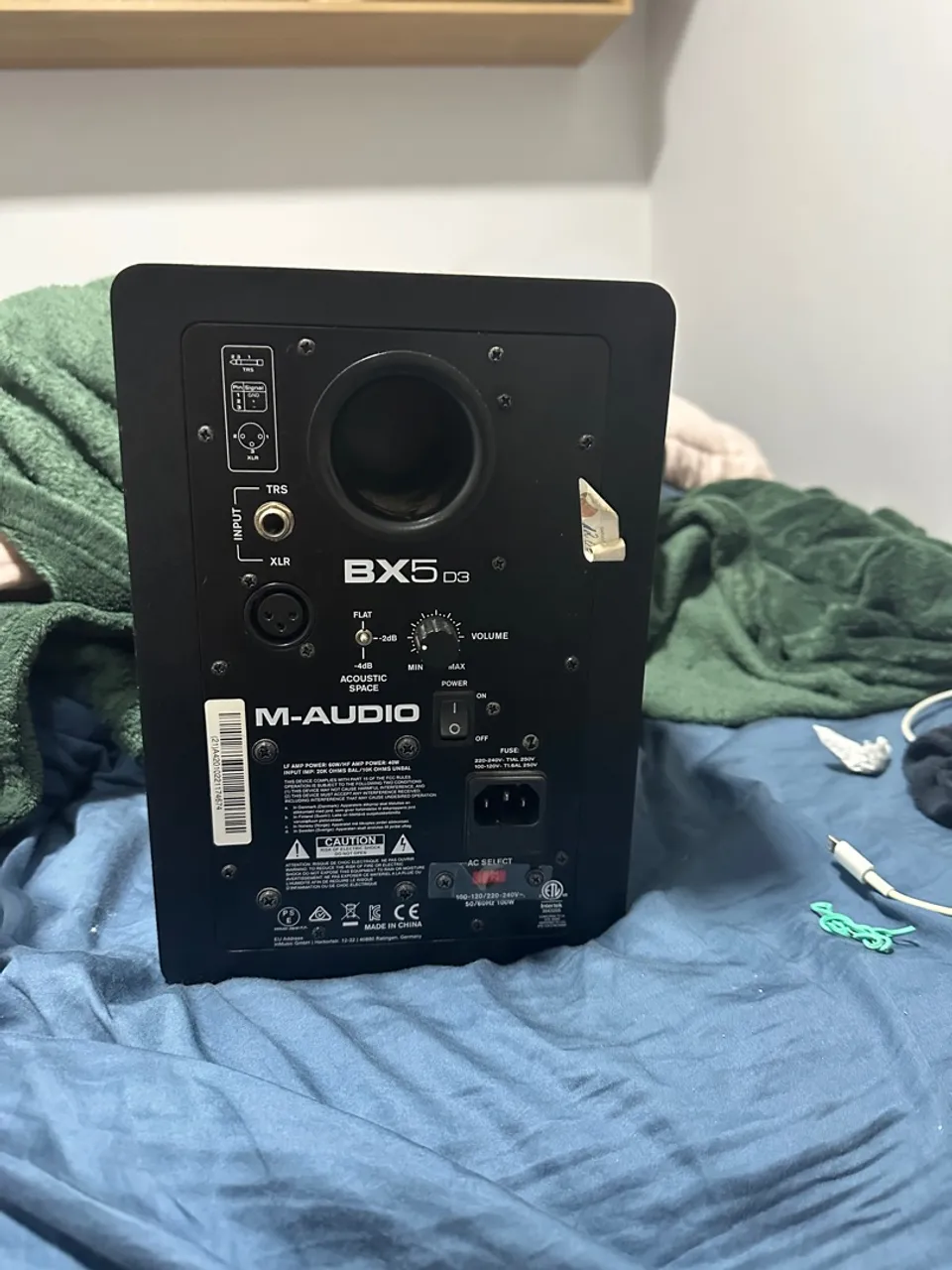 Par monitores de áudio maudio BX5 D3