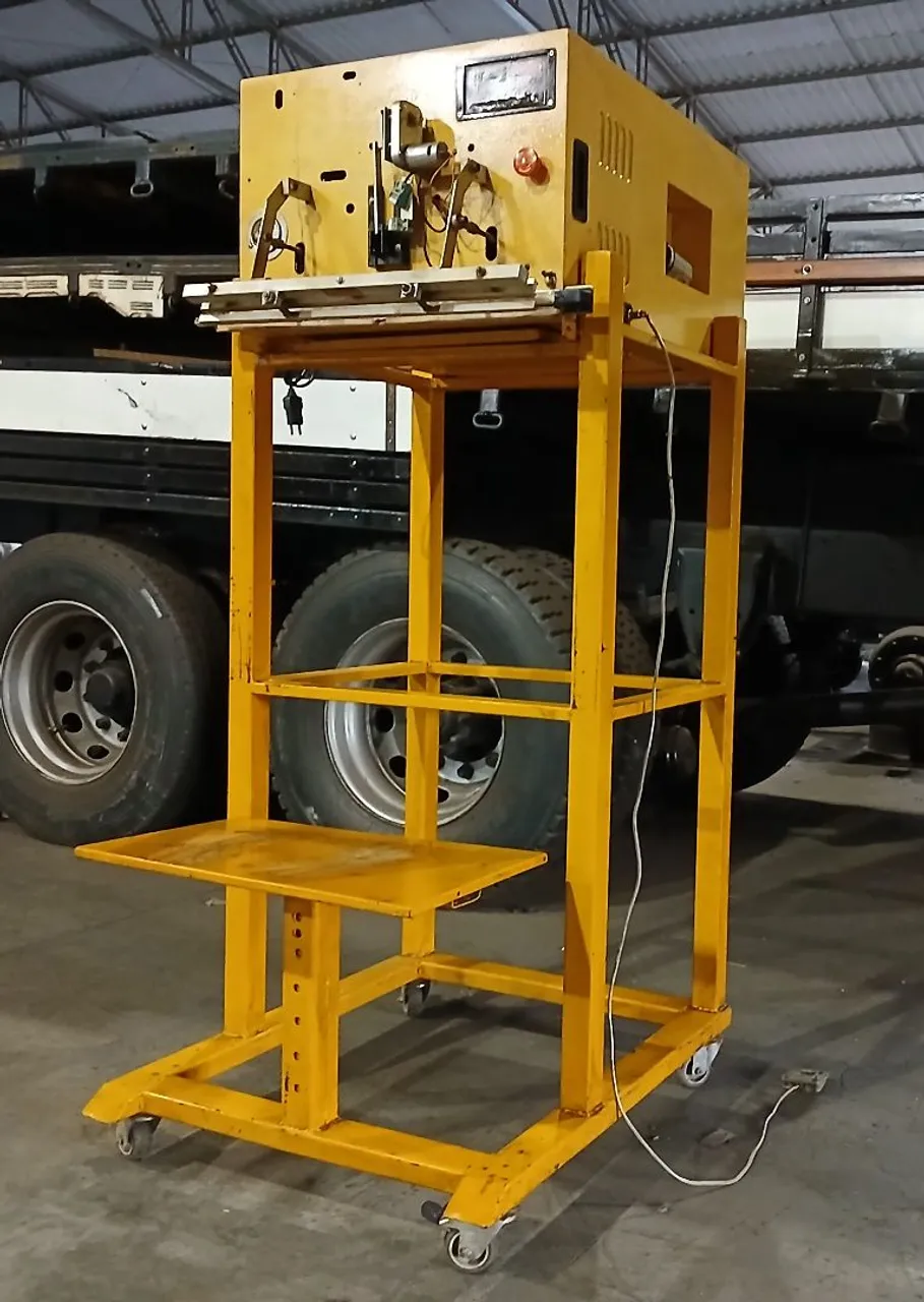 Vendo seladora a vácuo automática industrial com bico de sucção