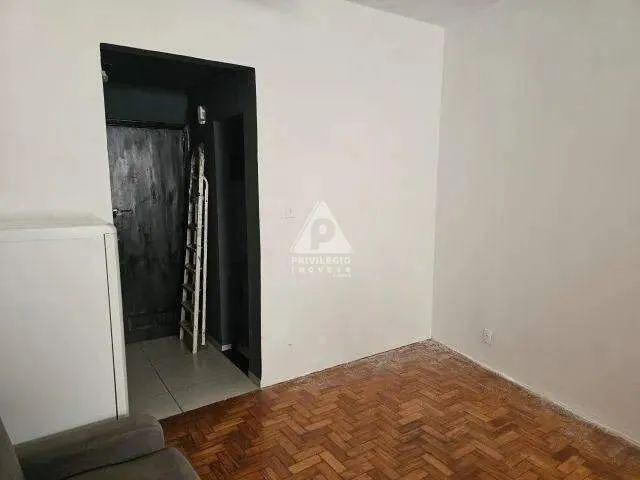 Flat à venda no centro-RJ
