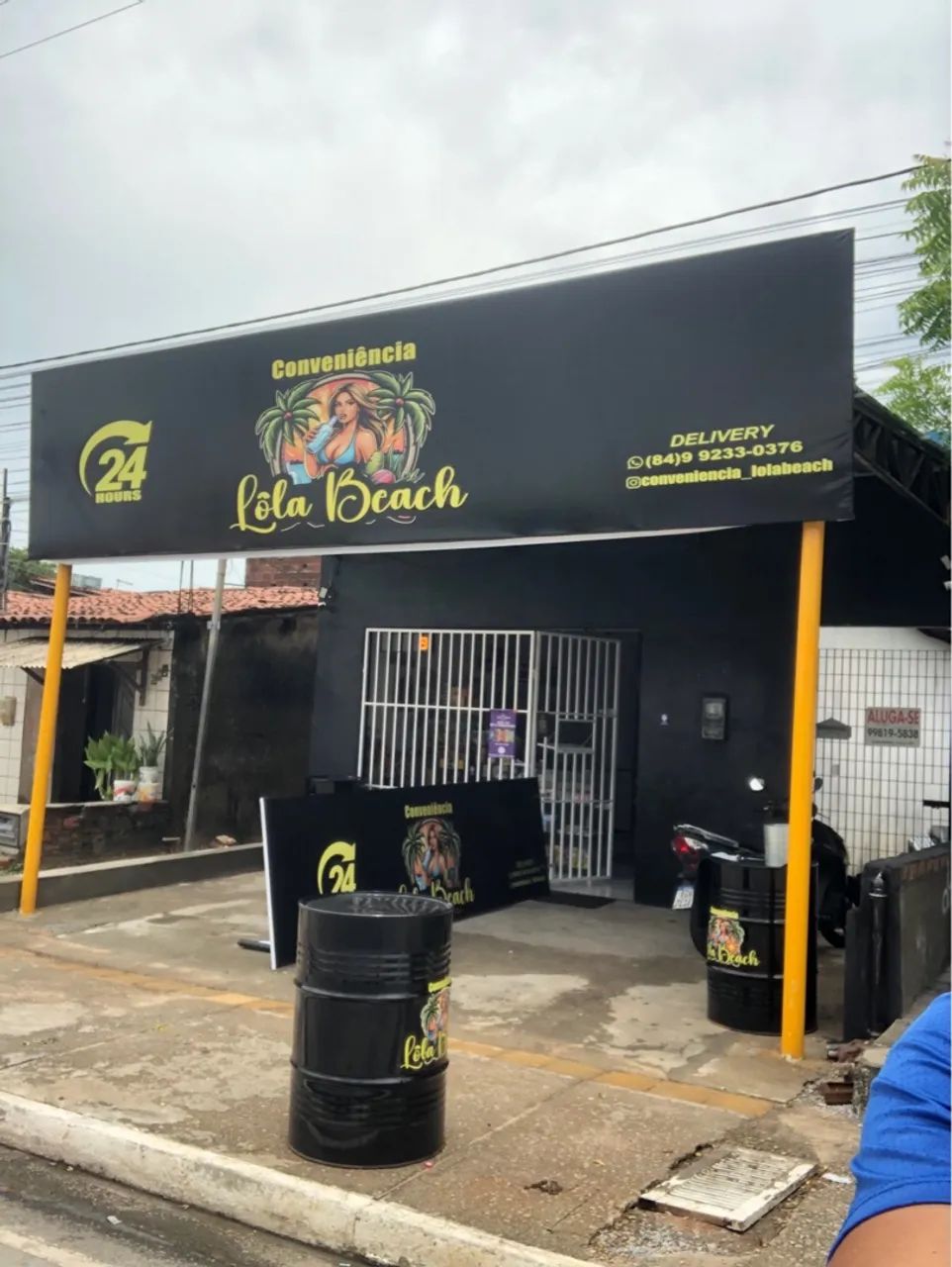 FACHADA LOJA ; COBERTURA METÁLICA 