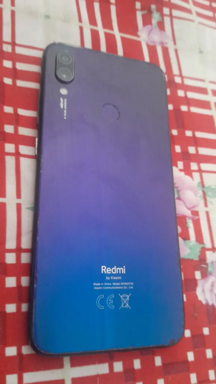 Redmi 7 usado à venda! Está em bom estado e funcionando perfeitamente, pronto pra uso.