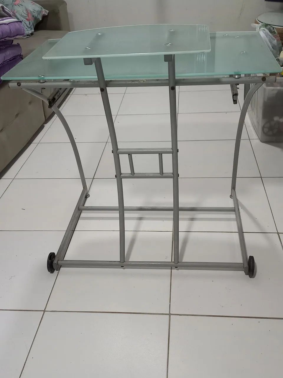 Mesa de Escritório em Vidro e Metal - Foto 2