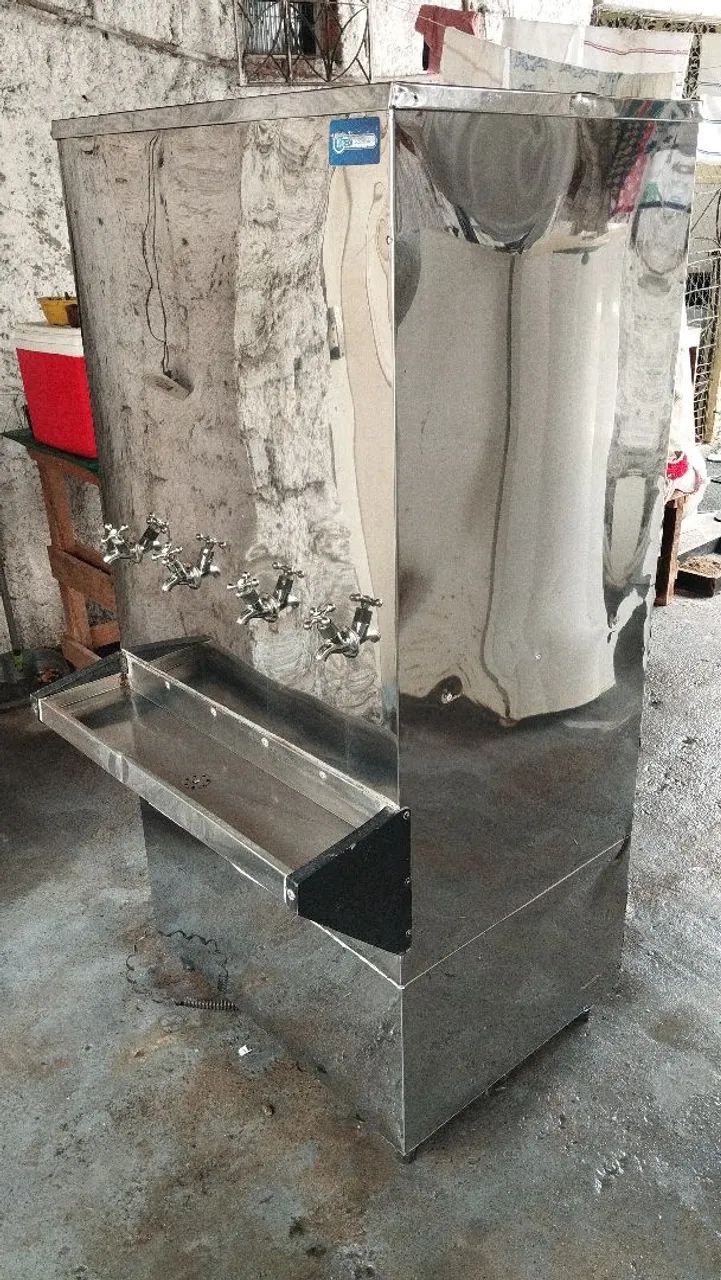Bebedouro  purificador de água industrial em aço inox