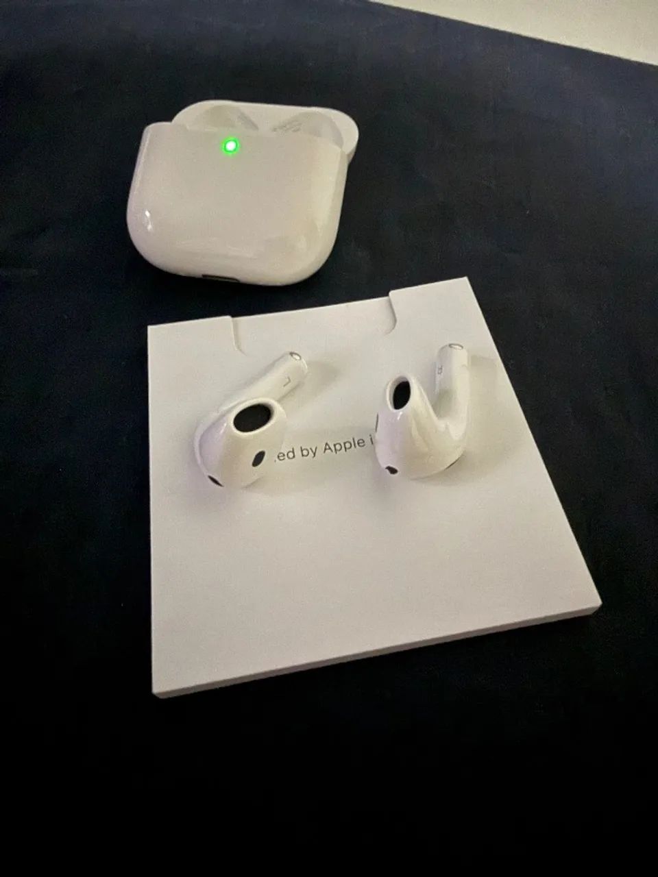 Apple - AirPods 4 com Cancelamento Ativo de Ruído - Foto 3