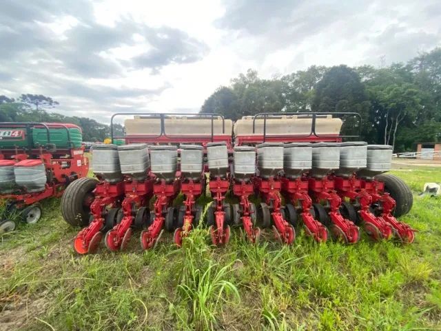 Plantadeira Semeato - PAR 4500SR, 11 Linhas. Fabricação 2009 - Foto 4