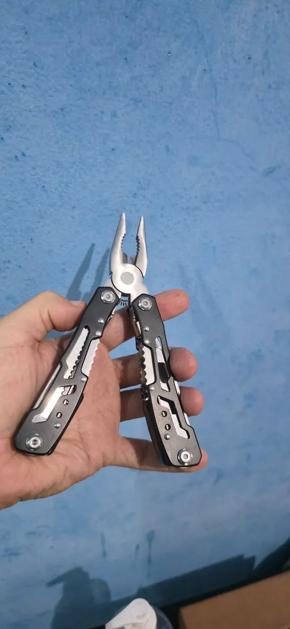 Canivete com muitas funções- sem taxa de entrega 