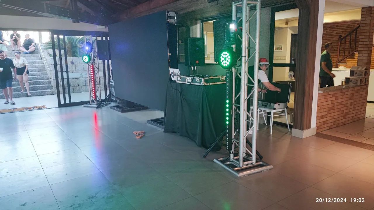 Som e iluminação Dj  para eventos - Foto 2