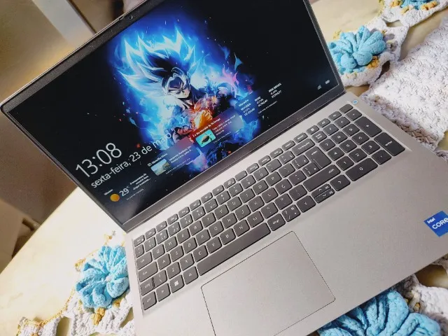 Notebook Dell Vostro 3520 i5-1235U 16 RAM SSD 256 GB EDIÇÃO PREMIUM ( METAL )
