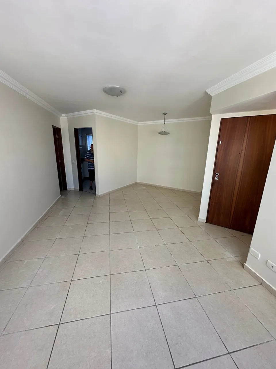 Alugo apartamento Setor Oeste