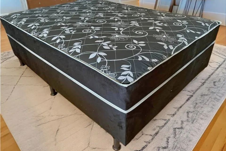 Cama Box Casal Completa com Cabeceira e recamier Baú, frete grátis  - Foto 2