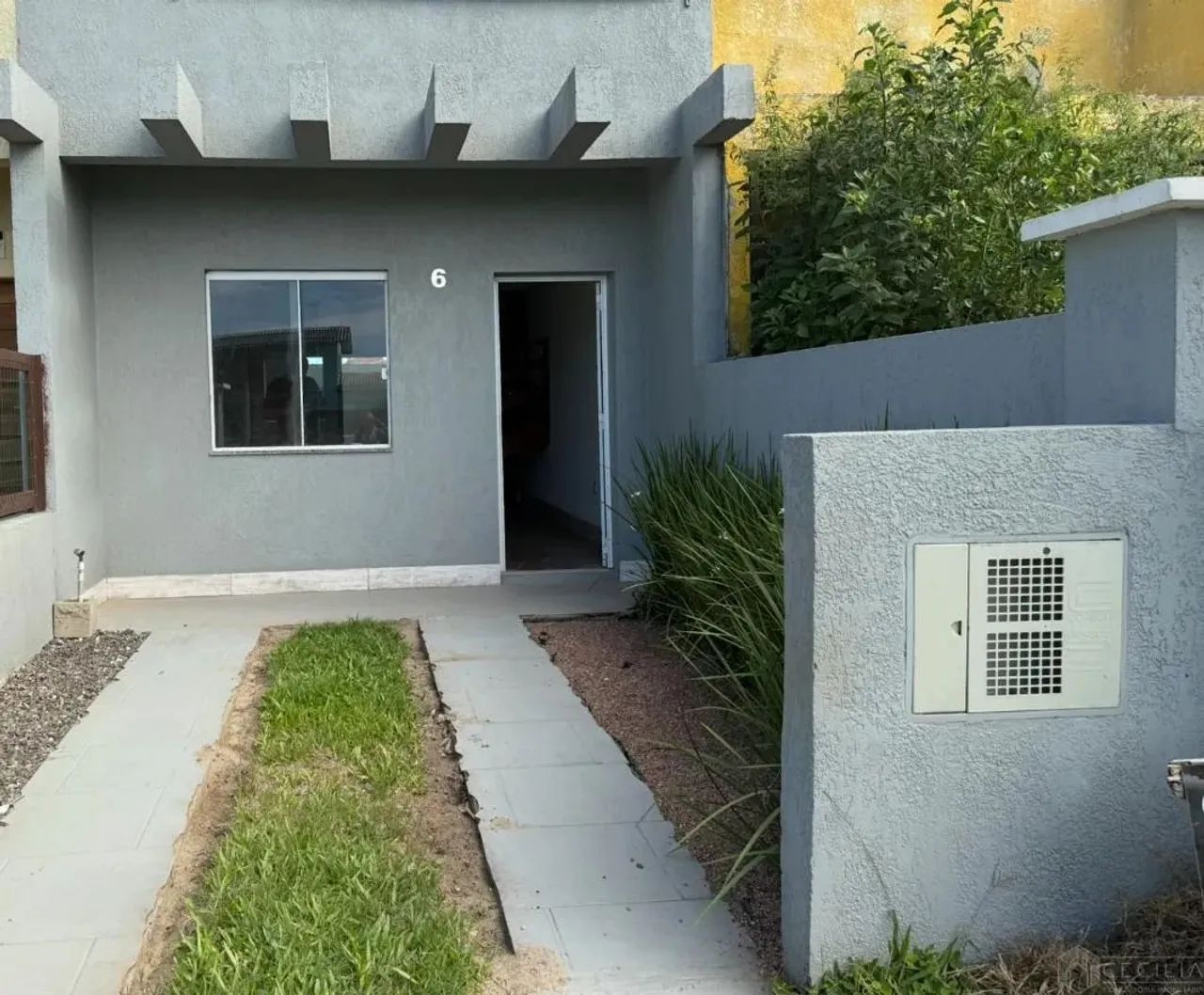 Casa com sala dois ambientes, dois dormitórios à venda no centro de Imbé. REF: 4565 - Foto 3