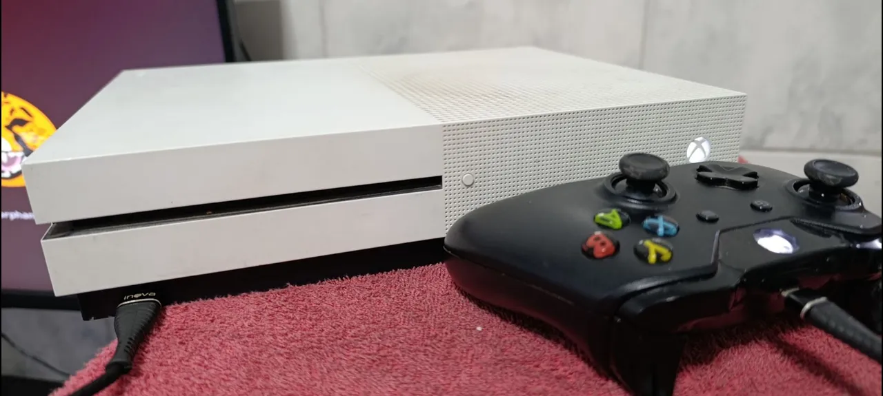 Xbox one S 1T c/ red dead redeption 2 (troco/aceito cartão)