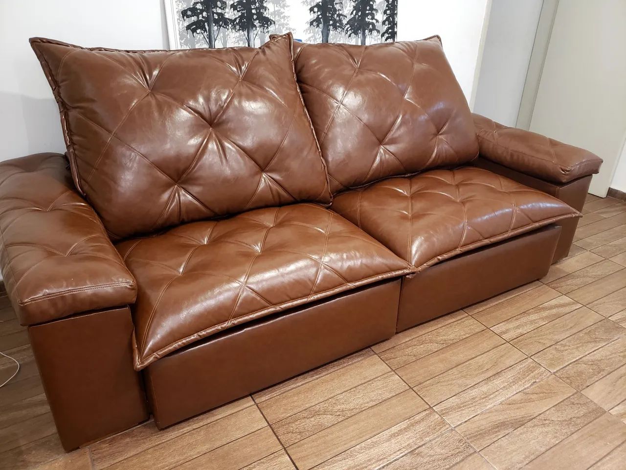 Sofá em couro64573826390019122