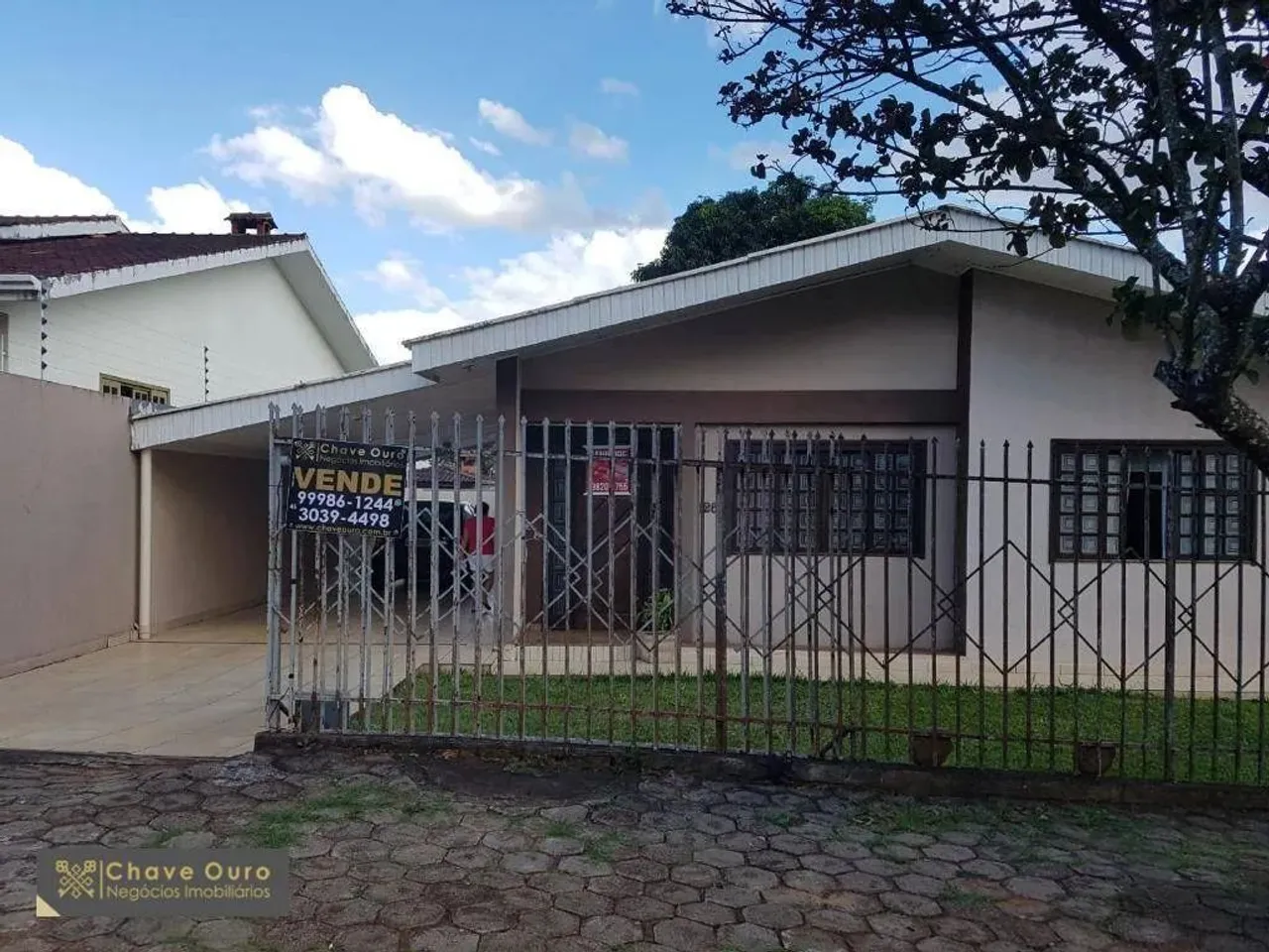Casa com 4 dormitórios à venda, 253 m² por R$ 1.800.000,00 - Country - Cascavel/PR
