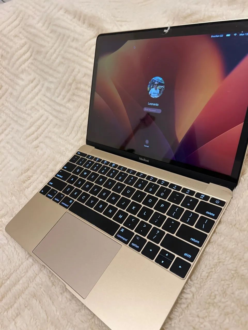 MacBook Gold
