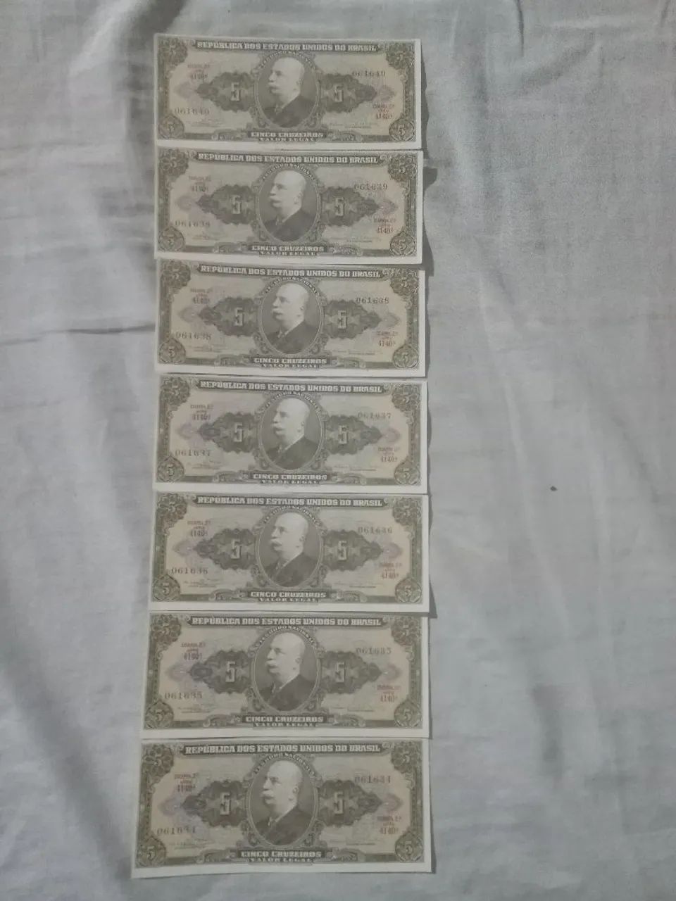 Cédulas de 5 cruzeiro 