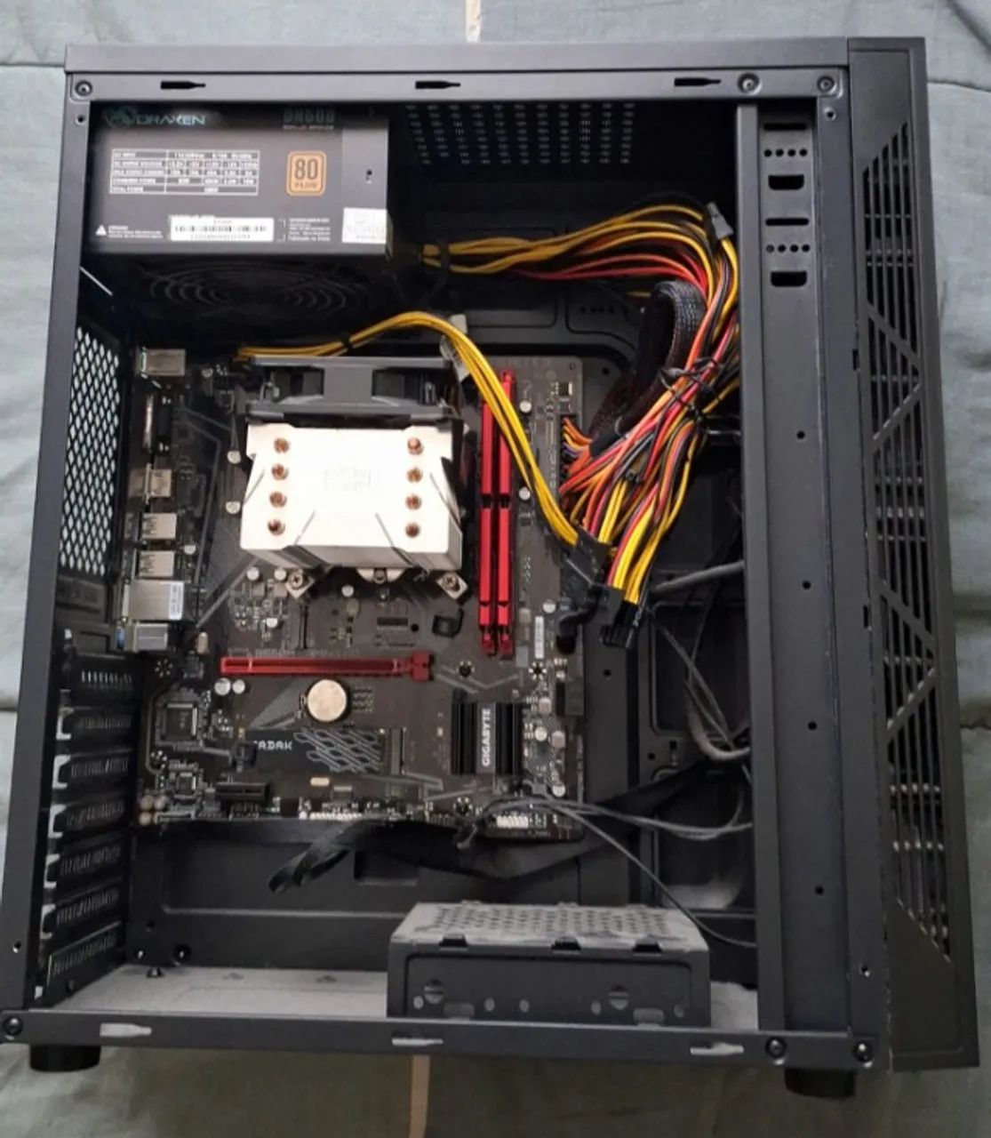 CPU Intel Core I5 16GB de RAM SSD 256 GB - Foto 4