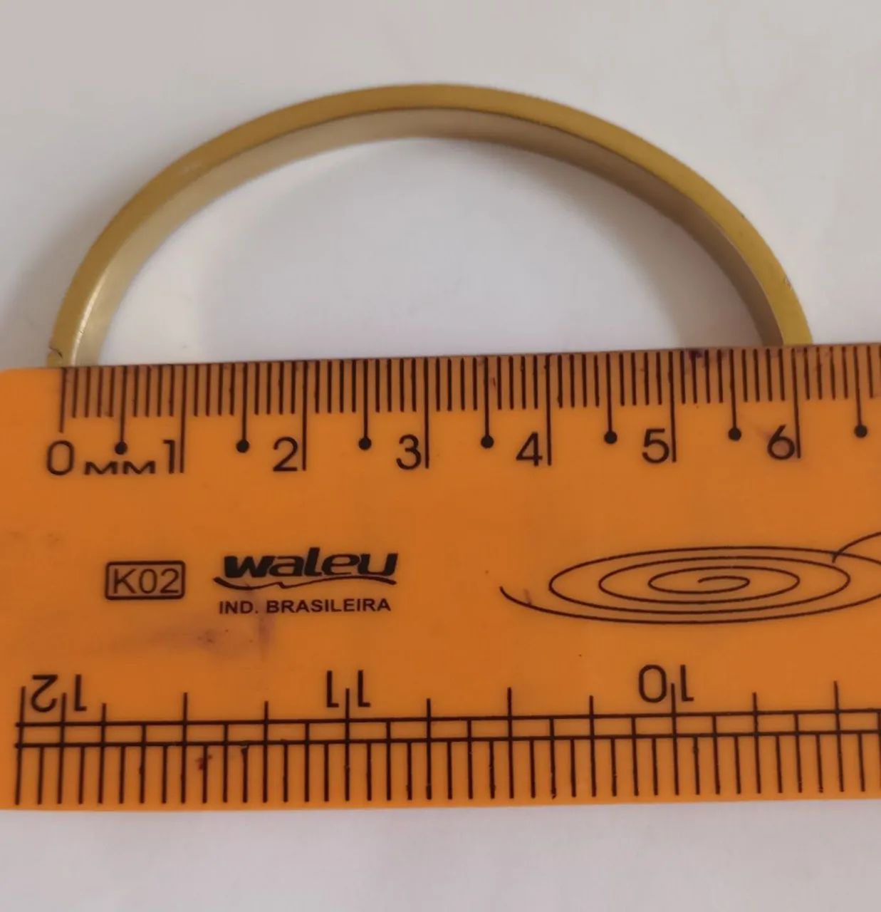 Pulseira dourada de aço inoxidável - Foto 4