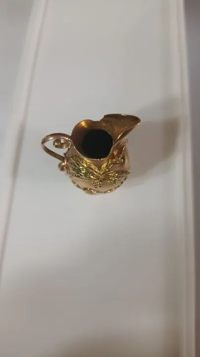 Pingente de ouro rosado modelo ânfora peça vintage  - Foto 2