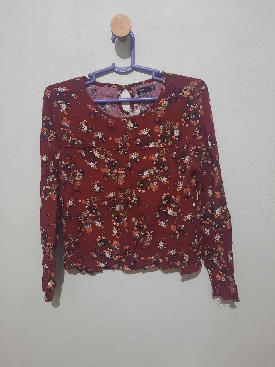 Blusa floral manga longa