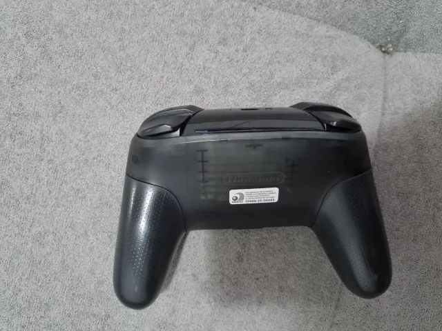 Nintendo Switch + Nintendo Pro Controller - Foto 5
