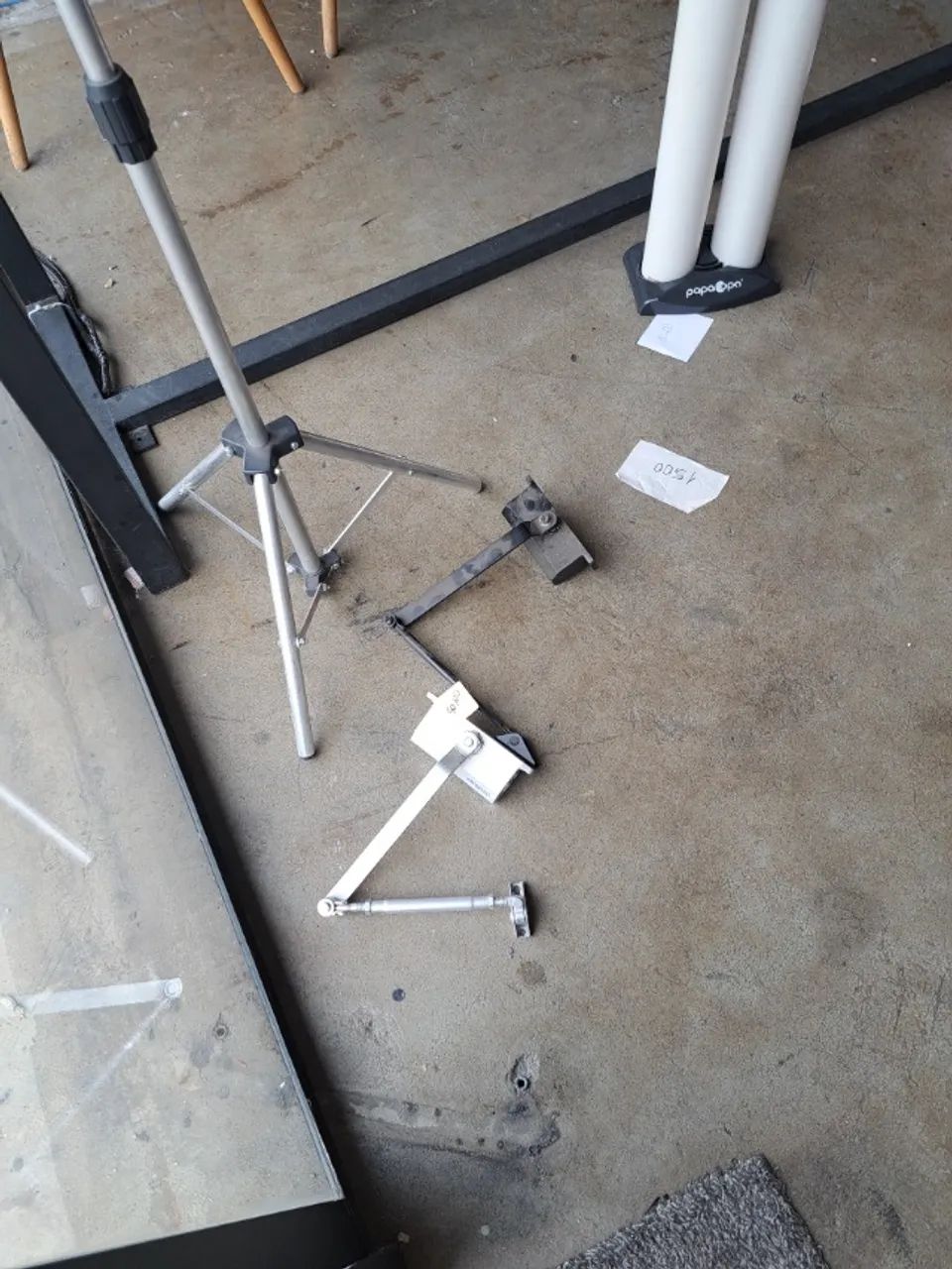 Mola aerea pra porta. Fechador com regulagem.