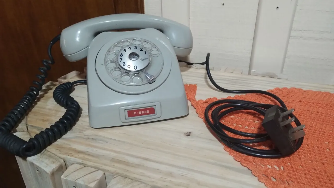 Telefone Antigo Giratório - Item de Colecionador