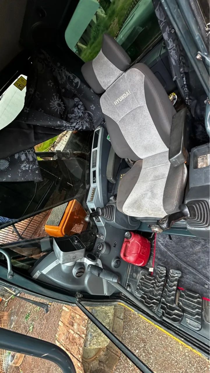 Escavadeira Hyundai r220lc-9 - Foto 5