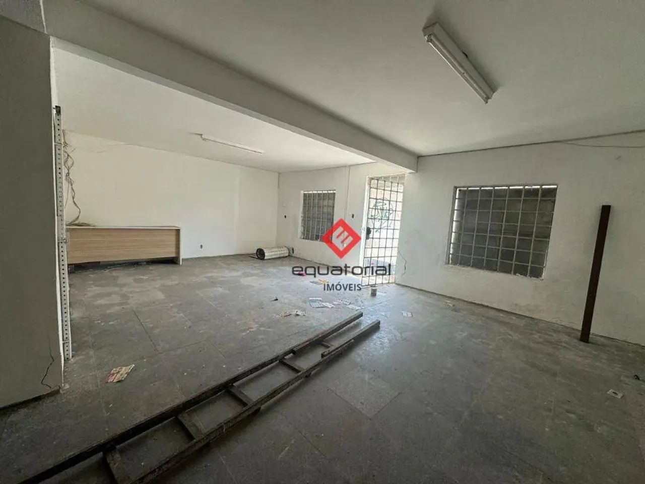 Loja com Galpão para Alugar, 517 m² por R$ 4.095/mês - Montese - Fortaleza/CE - Foto 2