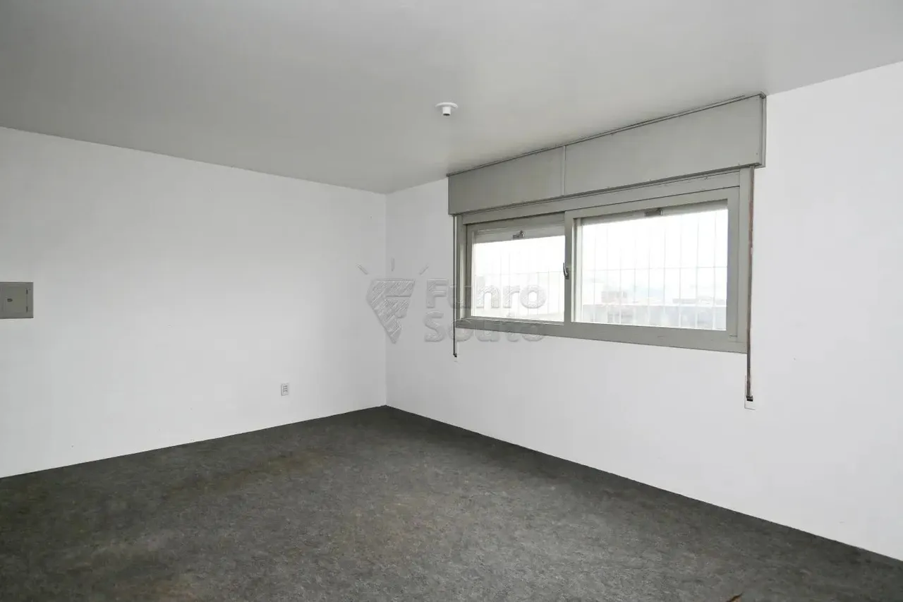 Apartamento de 2 Quartos Próximo da Fernando Osório com Garagem