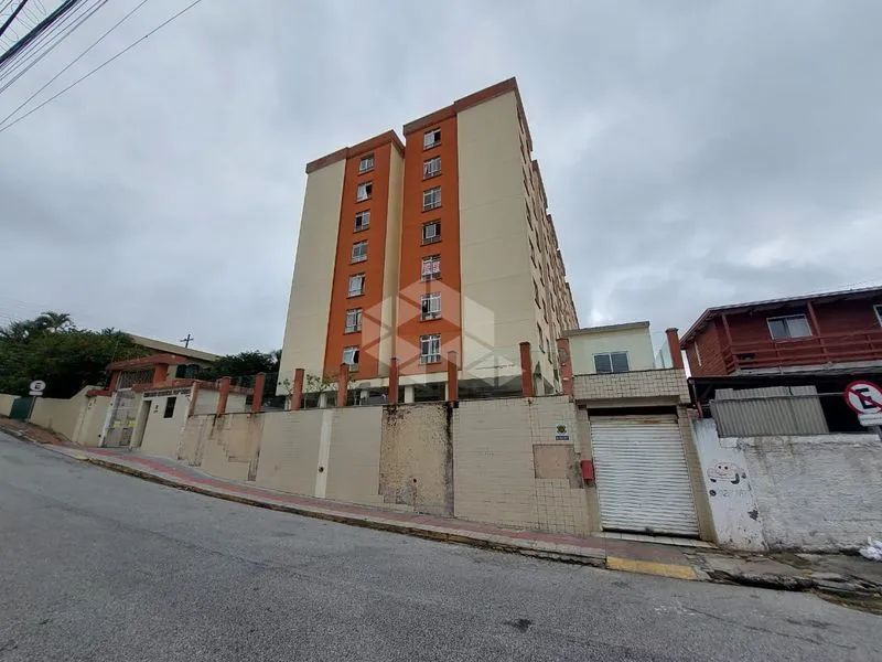 Apartamento para alugar semi mobiliado de 2 quartos com 52m² e vaga - Ipiranga, São José