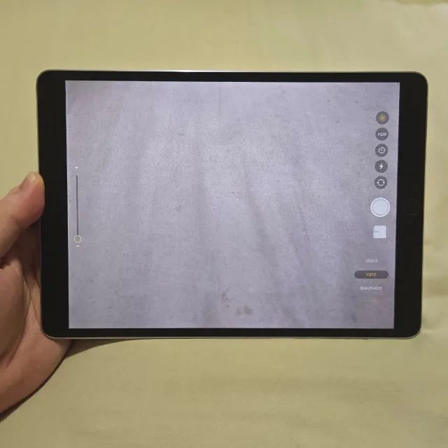 iPad Pro 10" 256GB A1709 (Wi-Fi+Celular) com caneta - Foto 3
