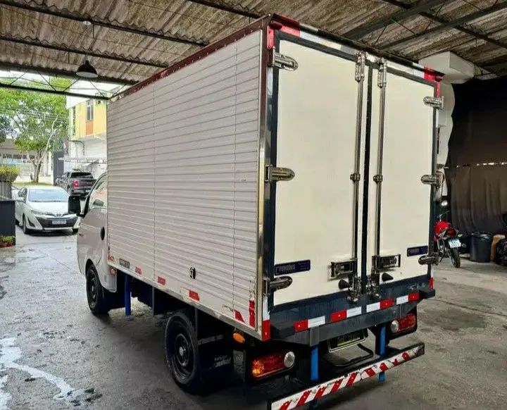 Caminhão baú Hyundai  - Foto 6