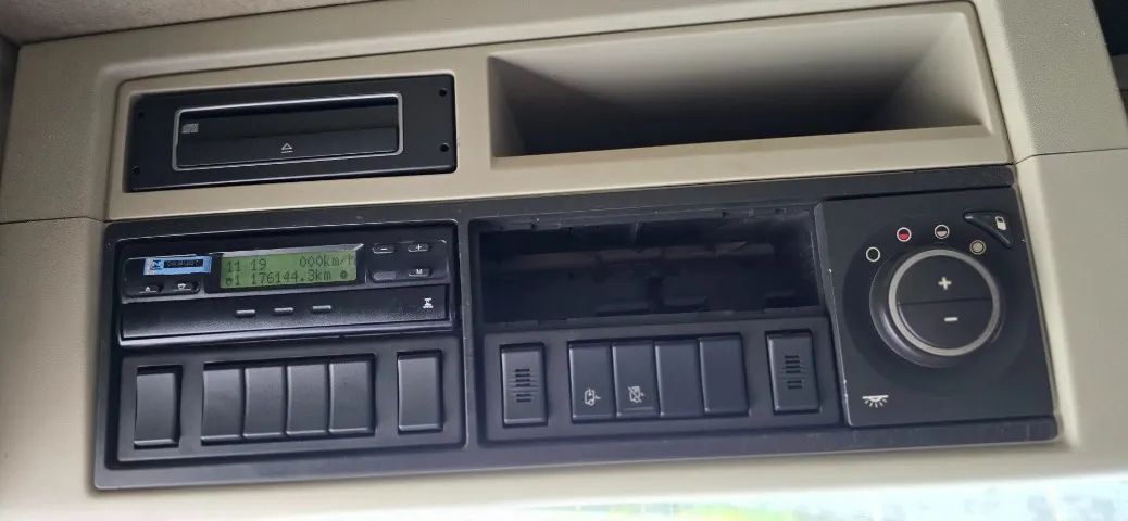 Fh 460 6x2 2017 Teto Baixo Revisado Unico Dono 10 Pneus Zero - Foto 10