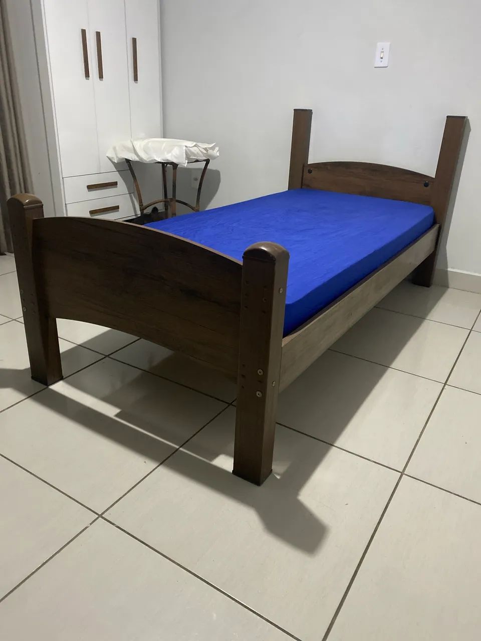 Cama de solteiro 64317209282435121