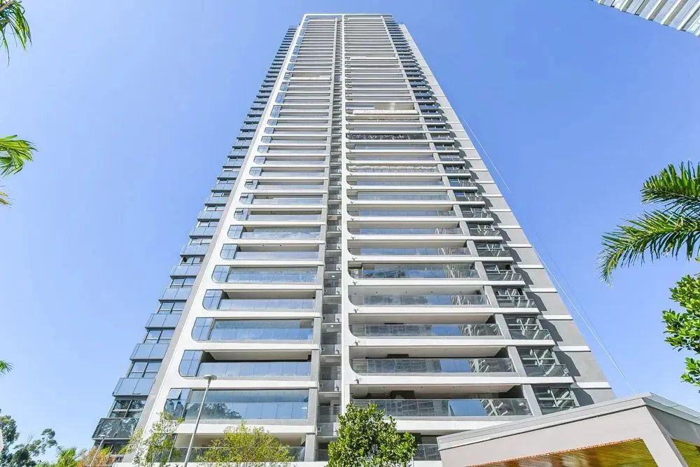 Apartamento tipo para venda com 3 quartos, sendo 3 suítes, 186m² - Foto 2
