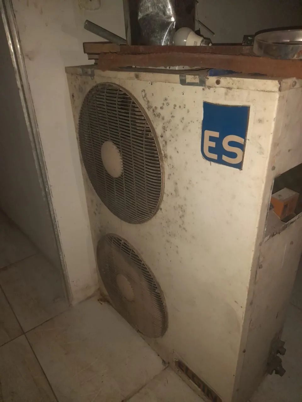 Câmara Fria em Polietileno - Semi-Nova / Desarmada - Foto 6