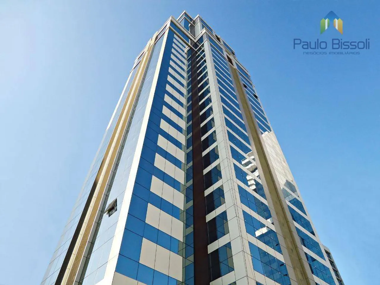 Salas Comerciais à Venda em Santana | 200 m² Privativos com Terraços Descobertos | 4 Vagas