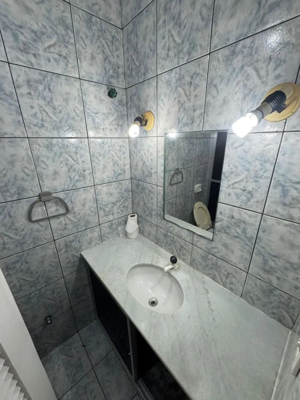 Casa / Quitinete - vargem pequena 