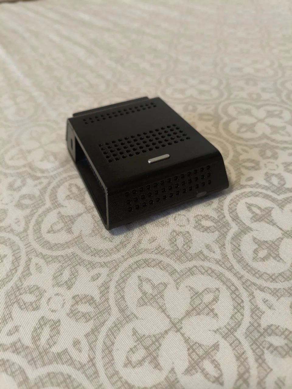 Gabinete Premium estilo Mini PC para Raspberry Pi 4 (Com Cooler e Botão Power) - Foto 4