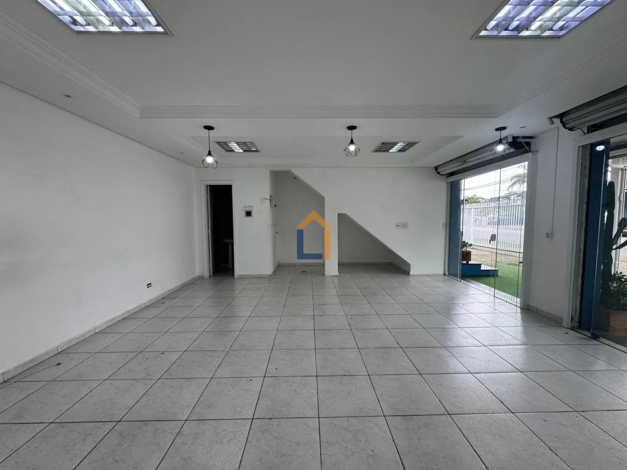 SALA COMERCIAL NO SITIO CERCADO ÓTIMA LOCALIZAÇÃO - Foto 4