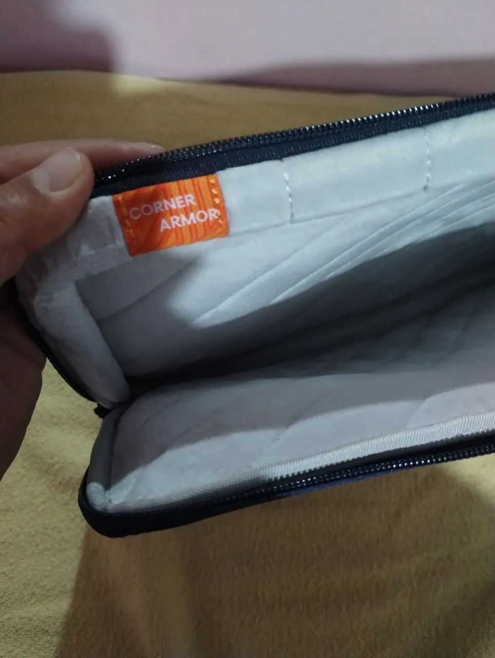 Capa Protetora Tomtoc Para Tablet e MacBook até 16 Polegadas, Resistente a Água. 38x27x3  - Foto 5