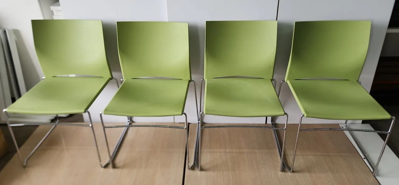 Cadeira com pés cromados 4 unidades Usado retirada - Foto 2