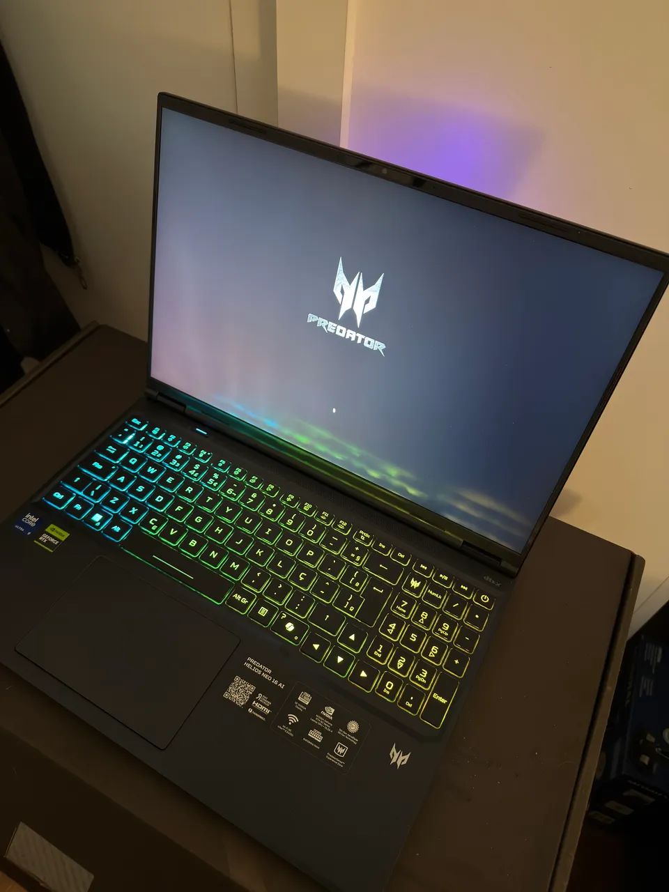 Notebook gamer predador helios neo AI 